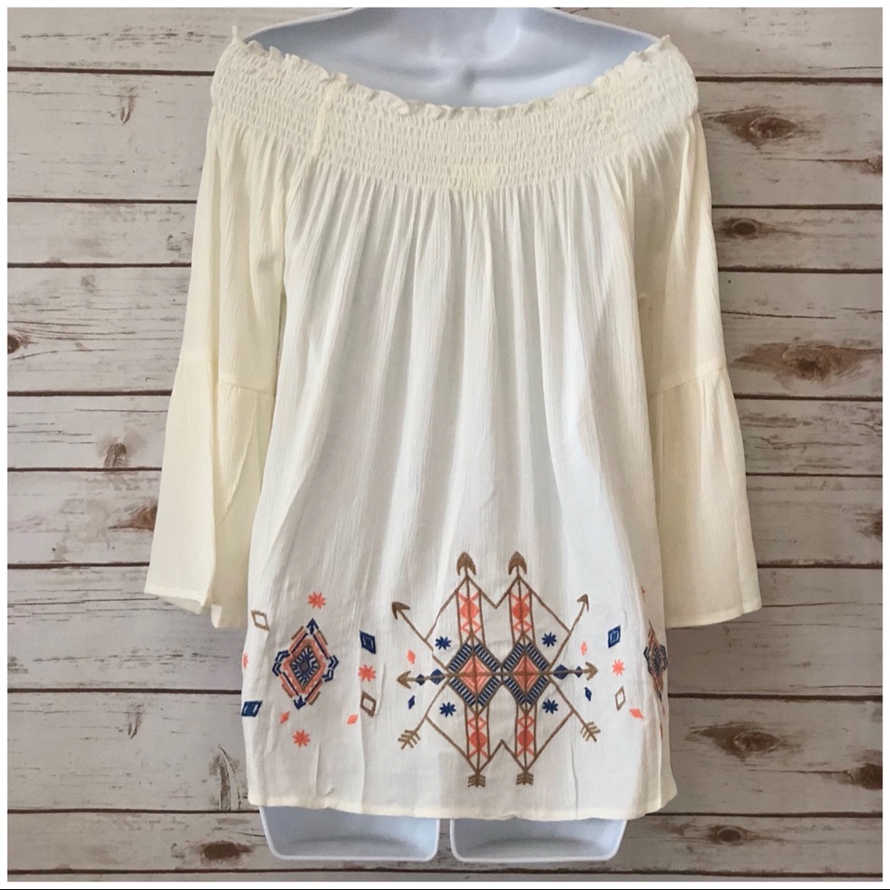 Off Shoulder Embroidered Top - Picture 2 of 4